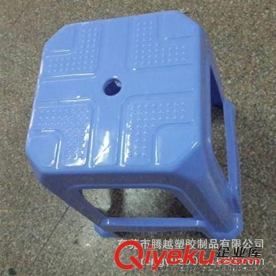 廠家直供藍色塑料方凳子批發(fā) 疊放凳 餐椅雪花凳【批發(fā)價優(yōu)】-東莞市騰越塑膠制品提供廠家直供藍色塑料方凳子批發(fā) 疊放凳 餐椅雪花凳【批發(fā)價優(yōu)】的相關(guān)介紹、產(chǎn)品、服務(wù)、圖片、價格東莞市騰越塑膠制品、塑膠卡板;塑膠中空板;塑料箱;塑料籮;塑料零件盒;鐵皮零件柜;防靜電方盤;防靜電靠背椅;防靜電圓凳;整理箱;圓凳;全塑椅