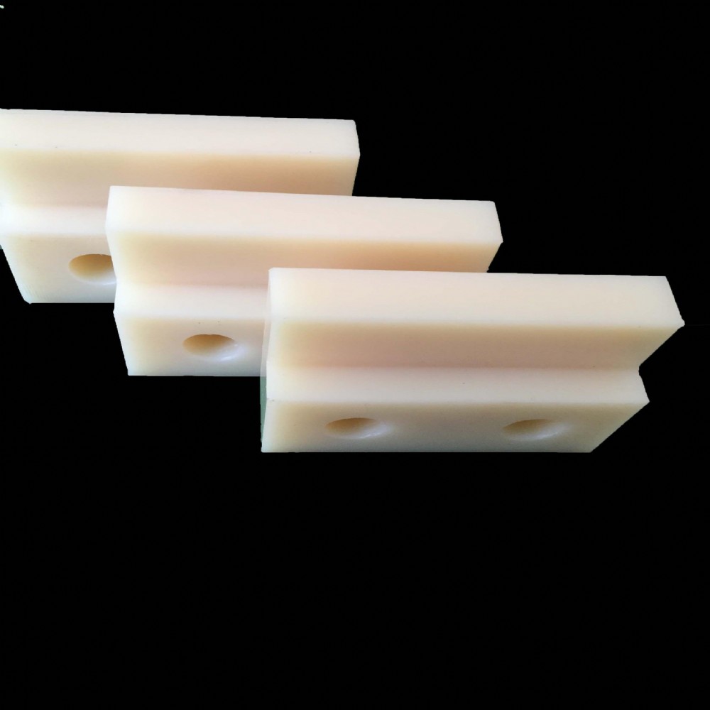 尼龍產(chǎn)品,隔熱_大山谷圖庫